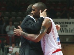 Basket,&nbsp;Varese non ce la fa Eppure ha voglia di festeggiare