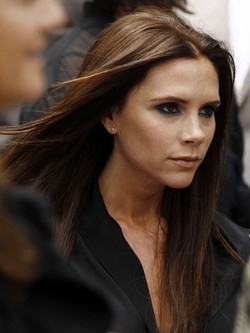 Victoria Beckham troppo &laquo;pallida&raquo; Il &laquo;Mail&raquo; le consiglia di fermarsi