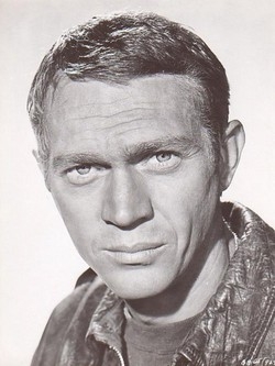 Asta record per la moto di Steve McQueen