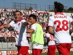 Varese, in mille gi&agrave; pronti Ed &egrave; febbre biancorossa