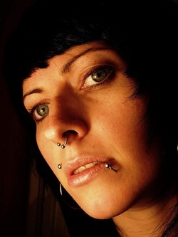 Attenzione ai piercing: fanno male alla salute