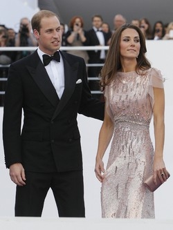 Per le nozze di William e Kate brusca frenata della produzione