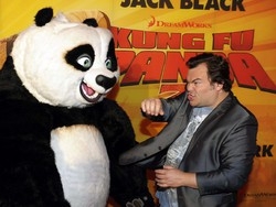 Jack Black vip a Taormina tra un tuffo e una granita