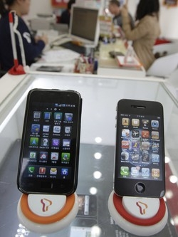 Apple: da oggi &egrave; in vendita l’iPhone 4 senza blocco Gsm