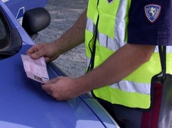 Varese, un milione di punti per “ricaricare” le patenti