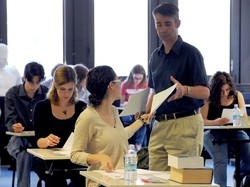 Varese maturit&agrave;, Seneca e funzioni Uno studente su quattro: “Ho copiato”