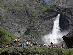 Appuntamenti di sabato 16 Cascate del Serio in notturna