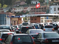 Il Ticino dimezza i soldi dei Comuni Da Varese &egrave; guerra: “Inaccettabile”