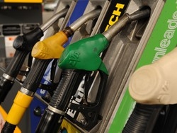 Benzina, la mappa dei rincari A Varese un nuovo salasso