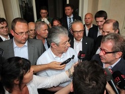 Frontalieri, Bossi e Maroni in pressing “Tremonti fa quello che diciamo noi”