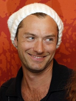 Jude Law: il “Sun” mi ha intercettato