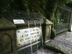 Varese, vietato bere l’acqua della Piccola Lourdes