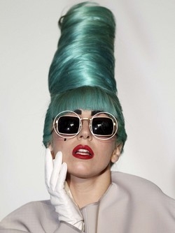 Lady Gaga su Winehouse: &laquo;Non uccidete la superstar&raquo;