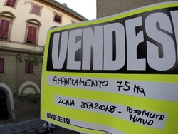 Stangata in arrivo&nbsp;sulla casa A Varese rabbia e proteste