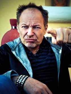 La confessione di Vasco Rossi: depresso, vivo grazie ai farmaci
