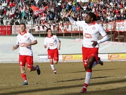 Bianco, rosso e granata Oggi &egrave; il giorno di Ebagua