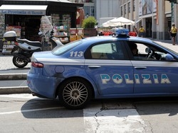 Pestato per una sigaretta Denunciati due giovani