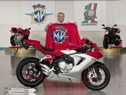 Oggi i funerali di Castiglioni Agostini: “Addio&nbsp;con le&nbsp;sue moto”