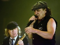 Svolta enologica per gli AC/DC Ora producono vini di qualit&agrave;