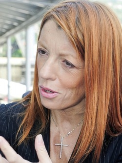 Manifesti per la cagnolina Multa per il ministro Brambilla
