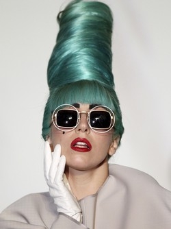 Lady Gaga non &egrave; pi&ugrave; single Fa coppia con Taylor Kinney