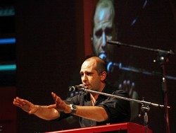 Checco Zalone: &laquo;Varese sar&agrave; piena di terroni&raquo;