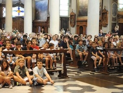 L’abbraccio di San Vittore ai don E un enorme grazie dai ragazzi
