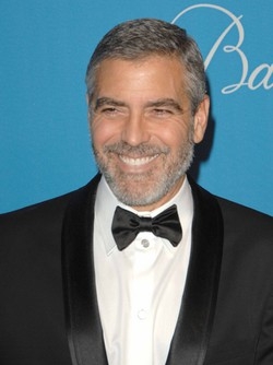 Clooney si sposa ma solo per spot