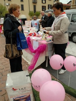 Ad ottobre Busto si tinge di rosa per prevenire il tumore al seno