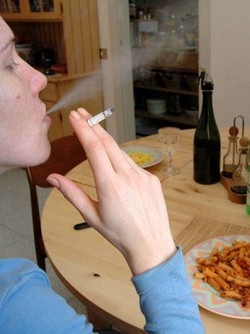 La sigaretta elettronica vietata ai giovani&nbsp;under 16