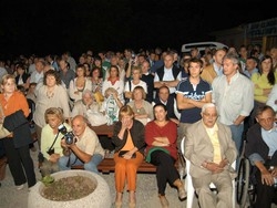 Egitto/ Manifestanti circondano la sede della Tv di Stato