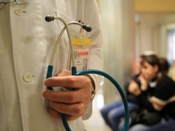 Influenza in arrivo dopo Natale L’esperto: &laquo;Meglio vaccinarsi&raquo;