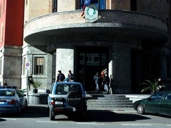 Anziano tormenta la sua ex Sms e appostamenti da stalking