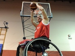 Basket, la squadra in carrozzina che va a canestro per&nbsp;Varese