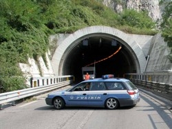 Maltempo; trombe d’aria, pioggia e freddo: 4 morti e un disperso