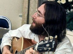 Follie dei fan per i miti scomparsi All’asta dente cariato di John Lennon