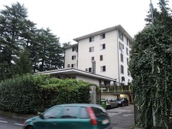 Varese, donna rapinata in casa Calci e pugni da quattro uomini