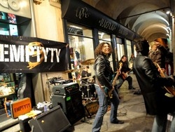Gli Emptyty in un live a Varese Tutti in Estasi per&nbsp;il rock italiano