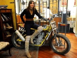 Zaeta, una supermoto in vetrina “Mezzo rude anche per la citt&agrave;”