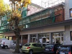 Improvviso malore dopo un panino Paura al Newton per tre studenti