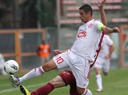 Il Varese ne fa 4 in amichevole Ma si trema per Neto Pereira