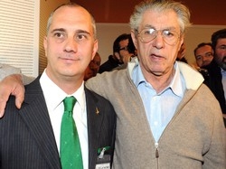 Lega divisa, via un’altra testa Ma Bossi imporr&agrave; il dietrofront