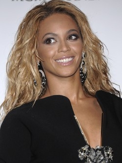 Beyonc&egrave; cerca casa Vuole la villa di Ricky Martin