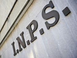 Le finestre di Berlusconi fanno paura Panico pensioni all’Inps e al Caf