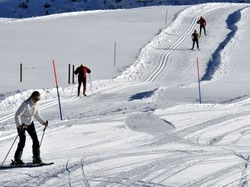 Gelo e bel tempo a Capodanno A Varese il sole, in montagna si scia