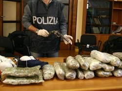 Armi e droga in cantina In manette&nbsp;un&nbsp;albanese