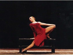 Evita balla con la storia al ritmo di tango e valzer