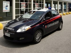 Busto, ragazza di 15 anni rapina una sua coetanea