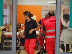 In coma etilico a 14 anni Caccia a chi le ha fatte bere
