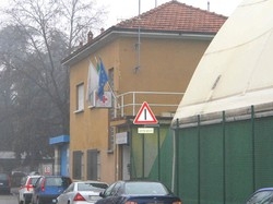 Bimbo di tre anni muore in incendio campo nomadi a Roma